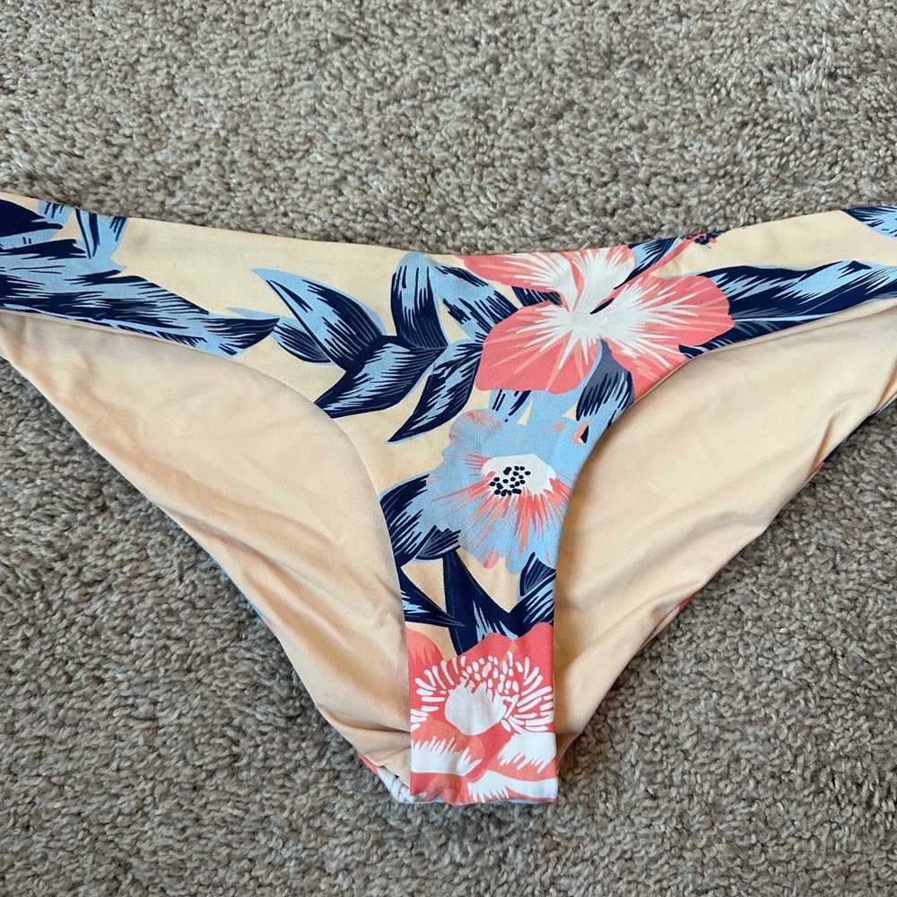 Rip curl bikini bottom - Picture 2 of 6